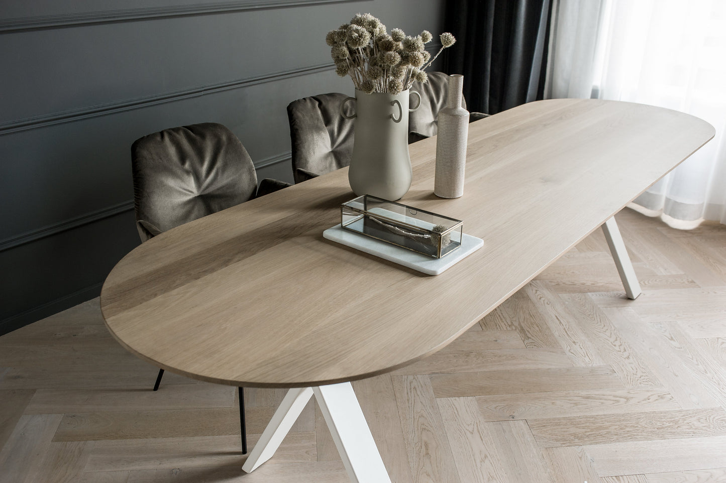 Eettafel Mano rechthoekig met radius eiken