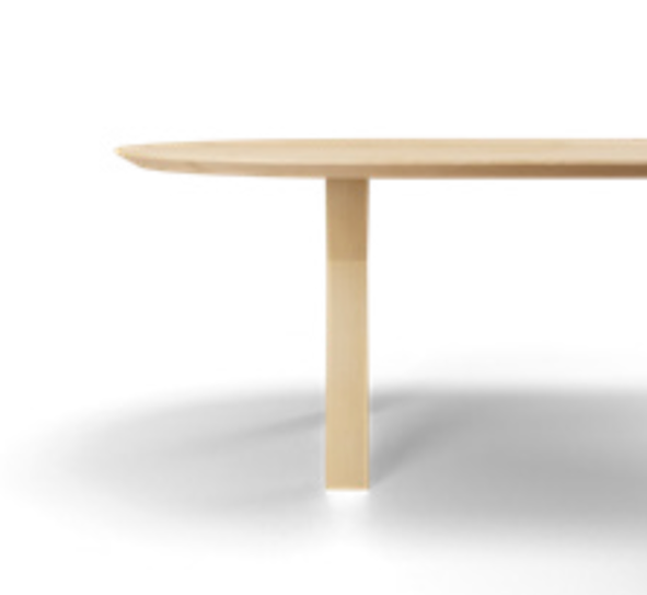 Eettafel Mano Deens ovaal met houten poot eiken