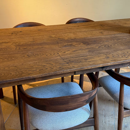 Authentieke oude boeren eettafel