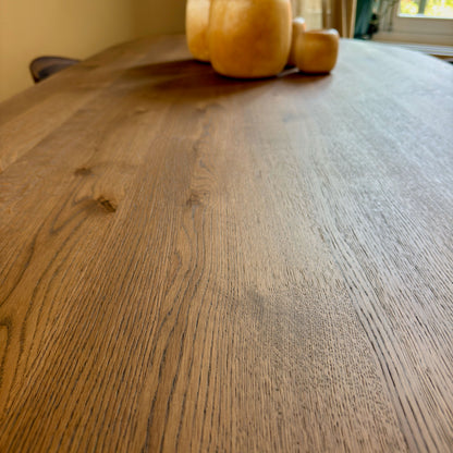 Eettafel Leaf – Organisch massief eiken