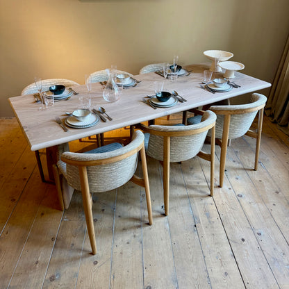 Massief eiken eettafel – 220 × 90 cm