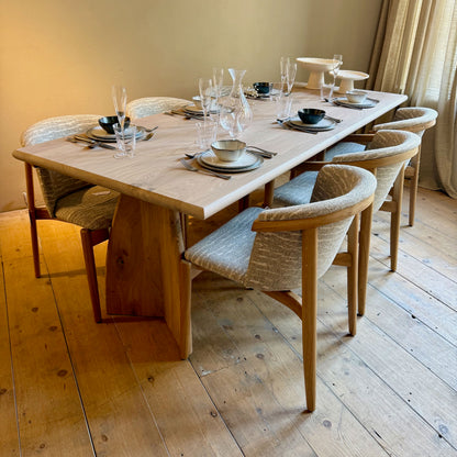 Massief eiken eettafel – 220 × 90 cm