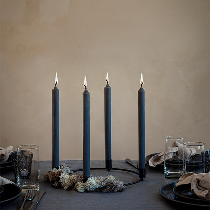 Rustieke kaarsenstandaard rond